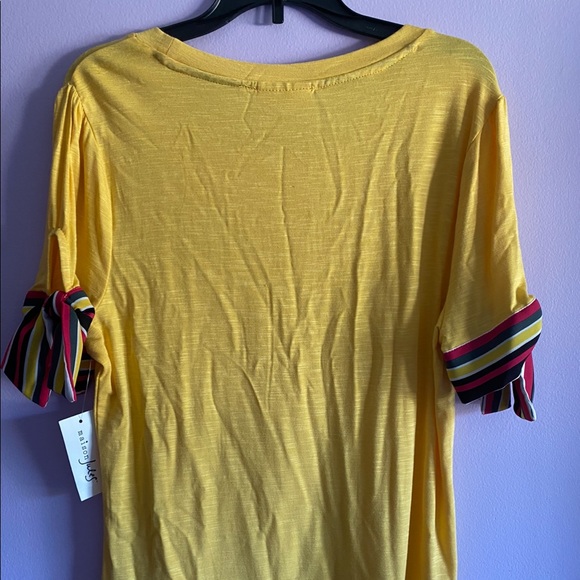 T-shirt - Picture 2 of 4